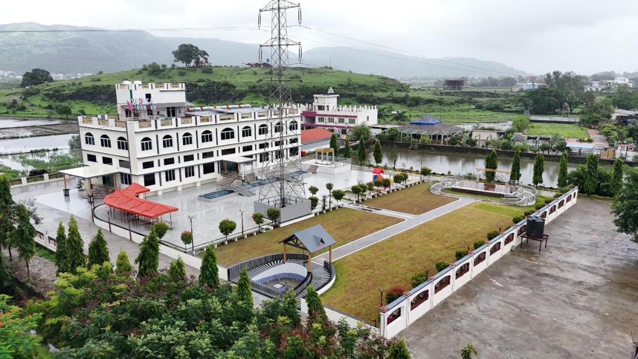 Vedika Garden Hotel Lonavala Exterior foto